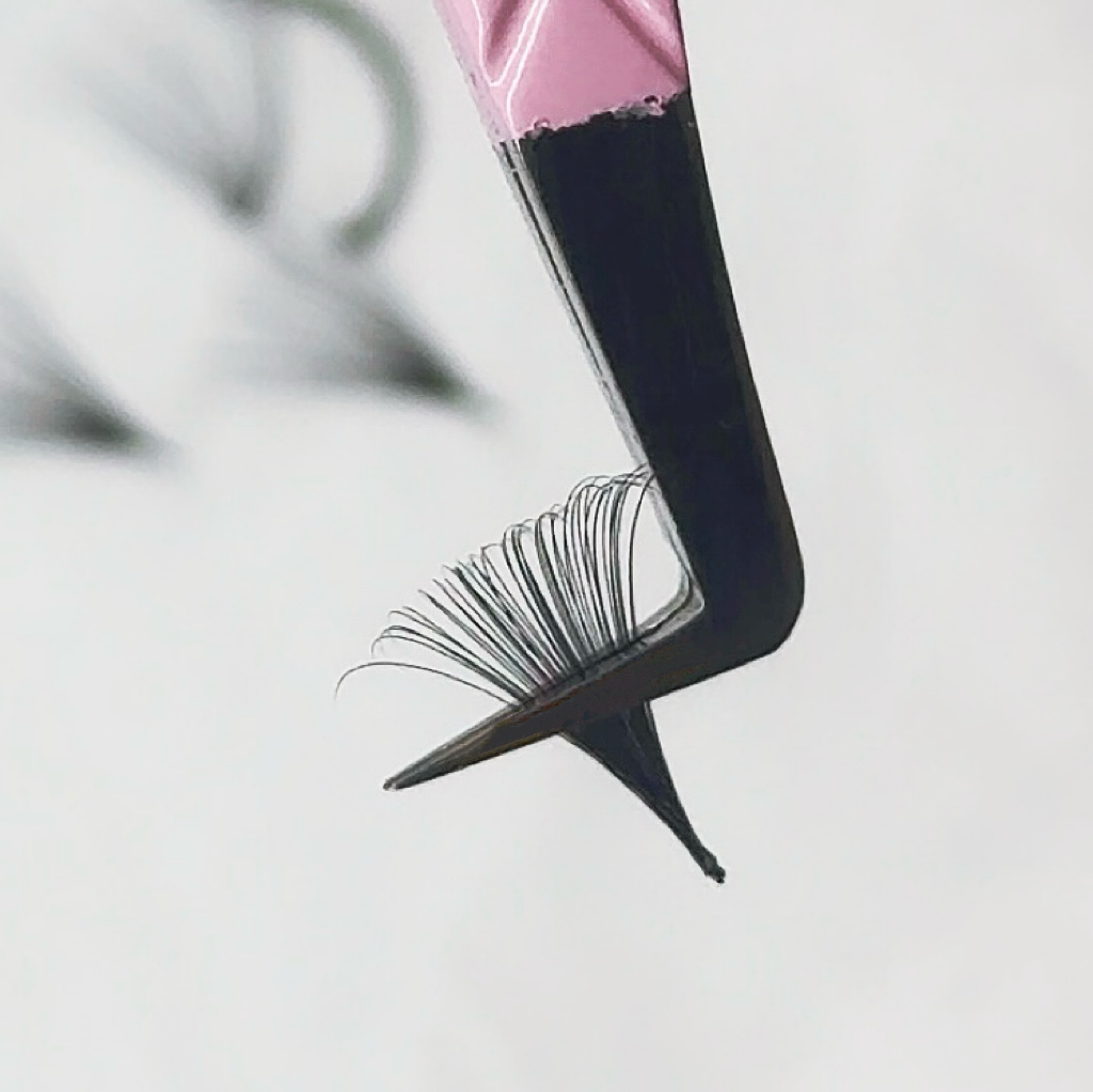 Lash Tweezers